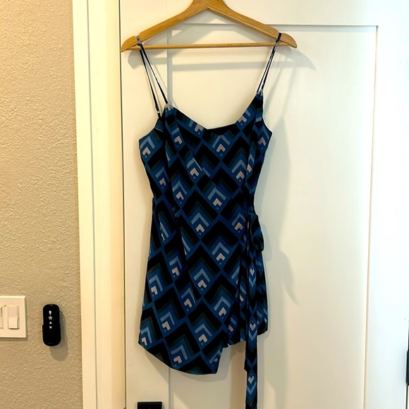 Club Monaco romper. - Picture 1 of 3